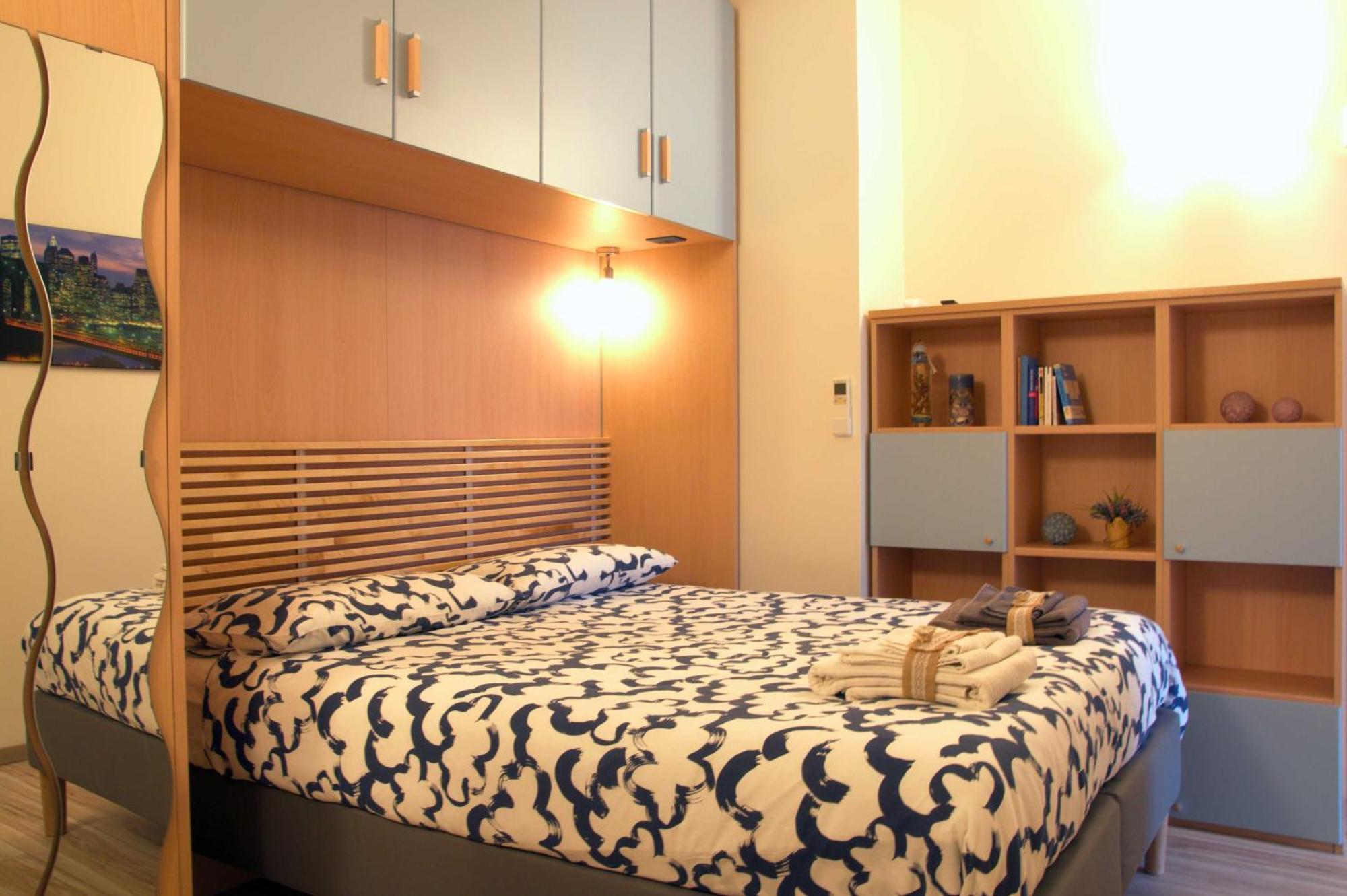 Una Spettacolare Vista Mare - Casa Con Jacuzzi Bergeggi Extérieur photo