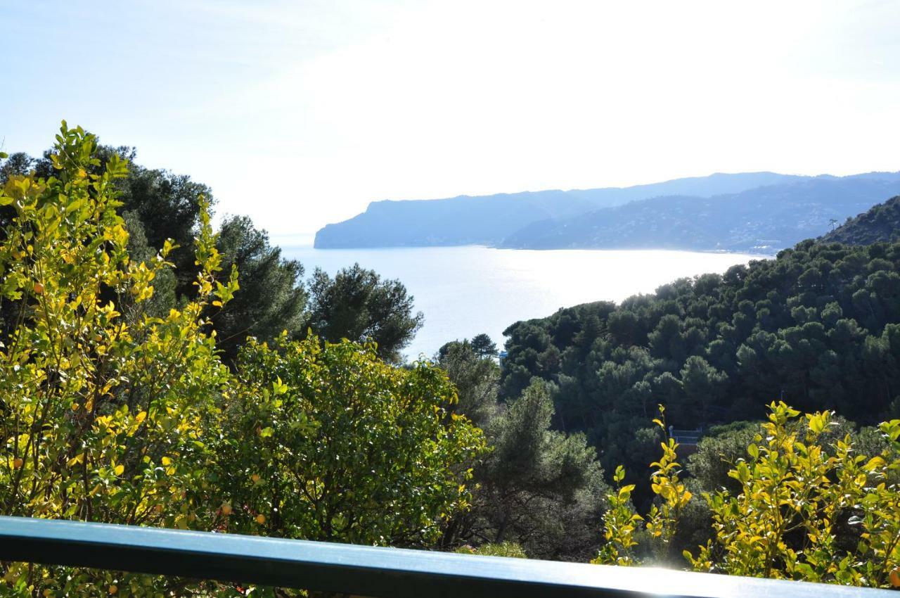 Una Spettacolare Vista Mare - Casa Con Jacuzzi Bergeggi Extérieur photo